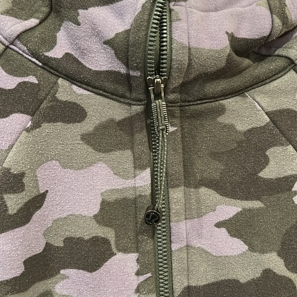 Lululemon Scuba Zip Up Hoodie Purple Camo Size 6 Women’s Hooded Sweater pockets - Picture 9 of 16